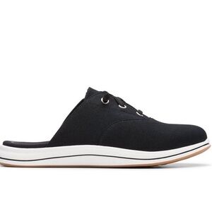 Clark’s ladies canvas mules size 71/2